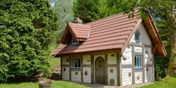 Snow Whites House, Wales