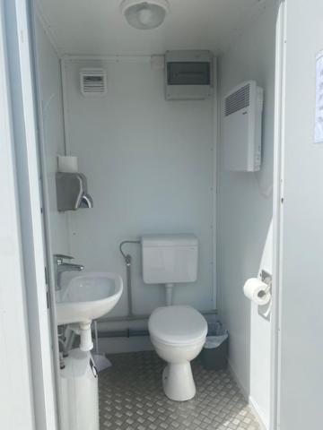 377957559