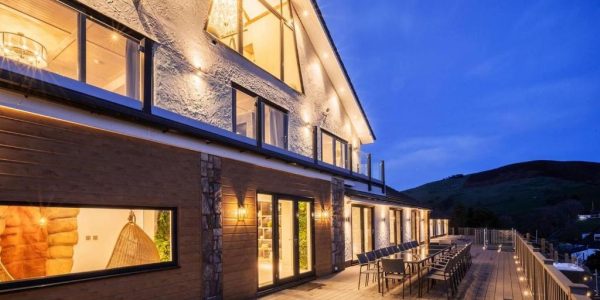 Clwyd Gate Manor Pool Sauna HotTub Cave, Wales