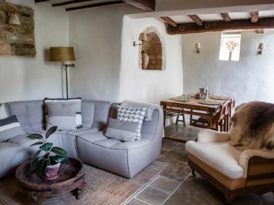 53d0ba0f 4d98 4a21 a4d0 3fa0bc390e71