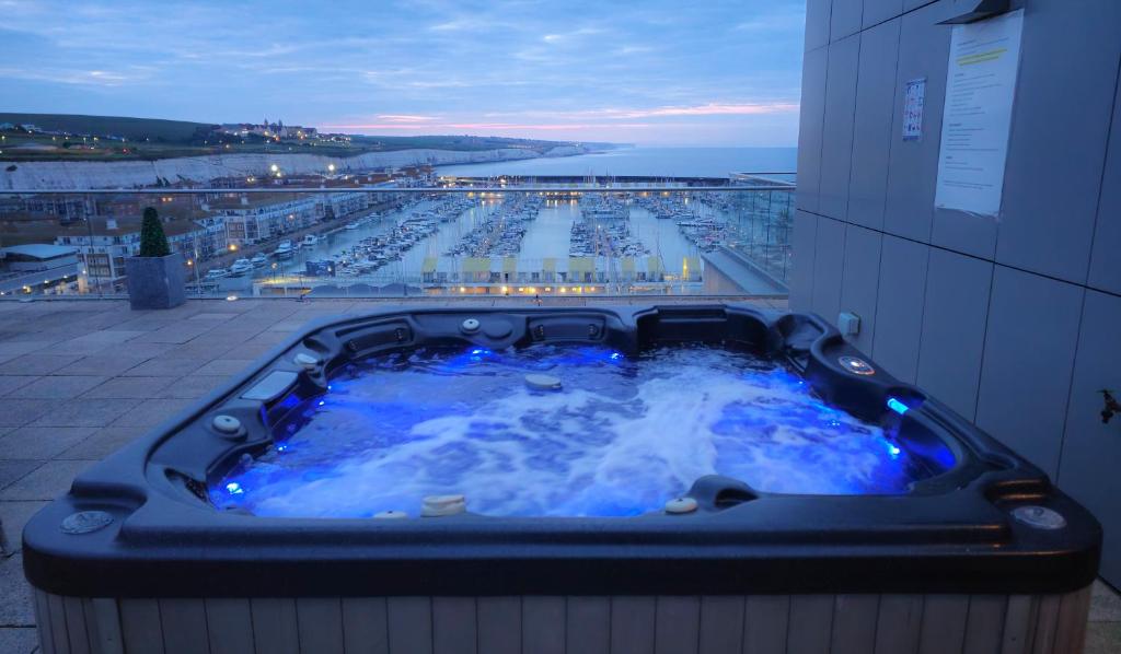 Curated visual reference: Fresh Look at Unique Sea View Penthouse With Hot Tub Brighton