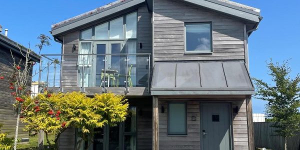 Una, Lodge 73, St Ives