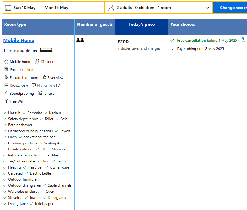 Rivers stays with Hot Tub