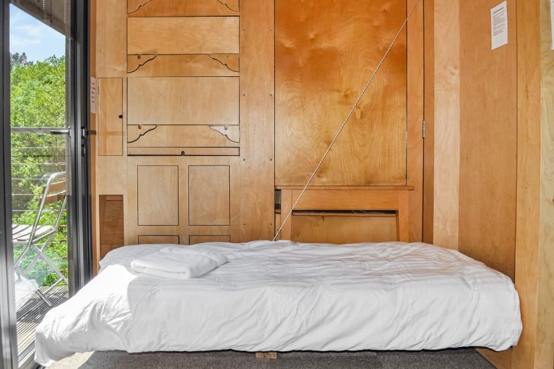 STRL LP24973 IN05B 23