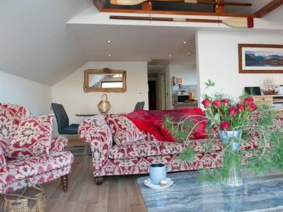 b98a2350 3e97 4bcc 8647 f644a40c2ffa