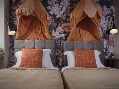 cosy cowshed beds hartland devon cs large gallery preview
