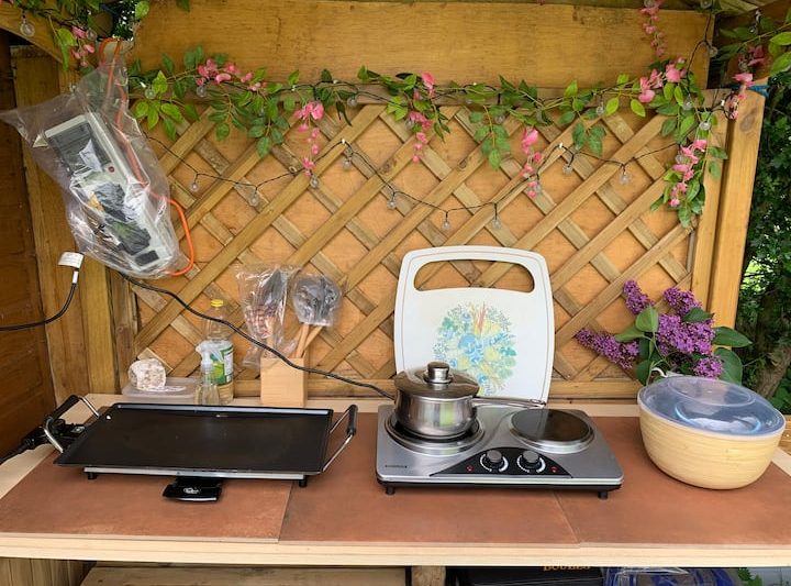 d6ff08c3 caa2 4eb4 848e d5aab449ae3e