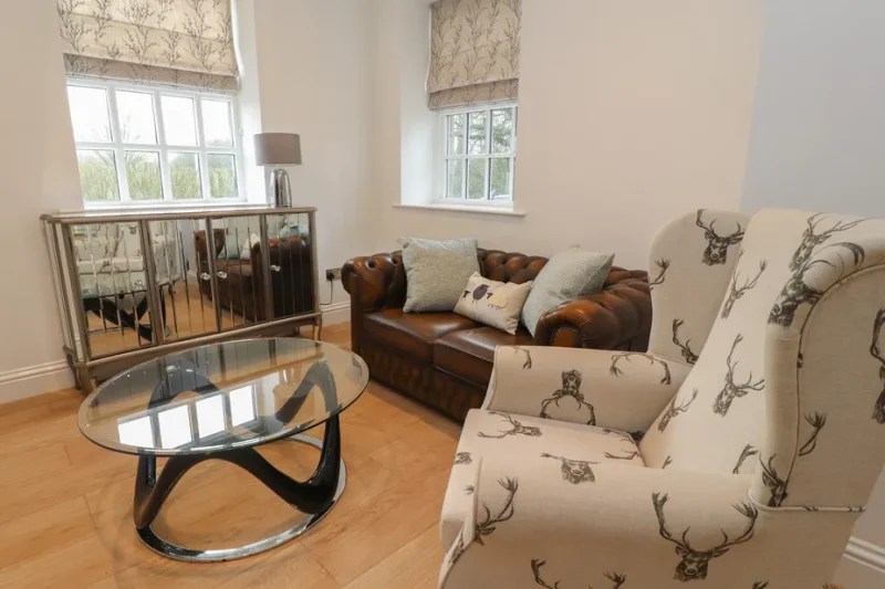 hero sc 1711463896 1153195 4