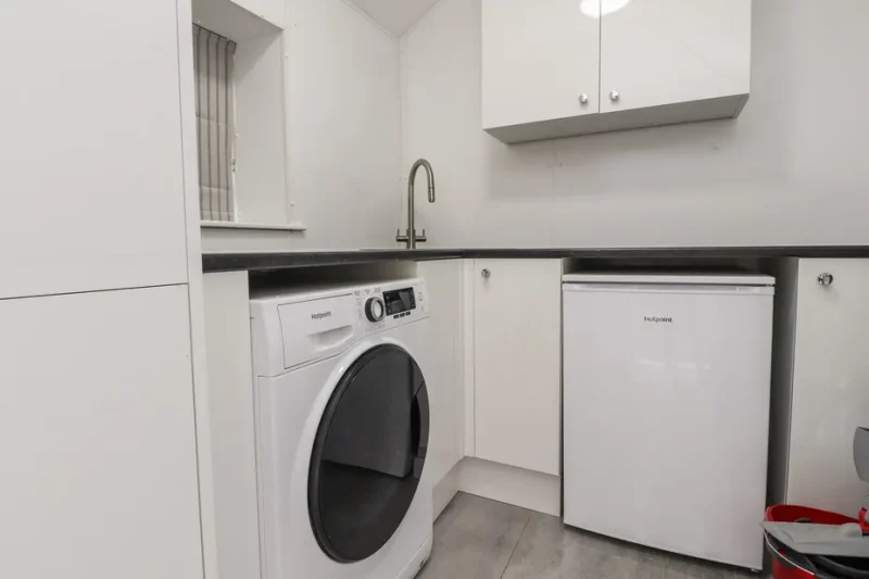 hero sc 1711463901 1153195 12