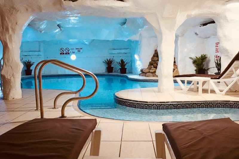 pool