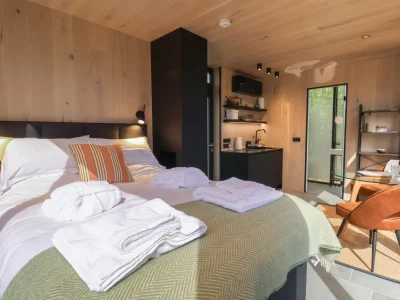 sc 1725027911 1161030 12